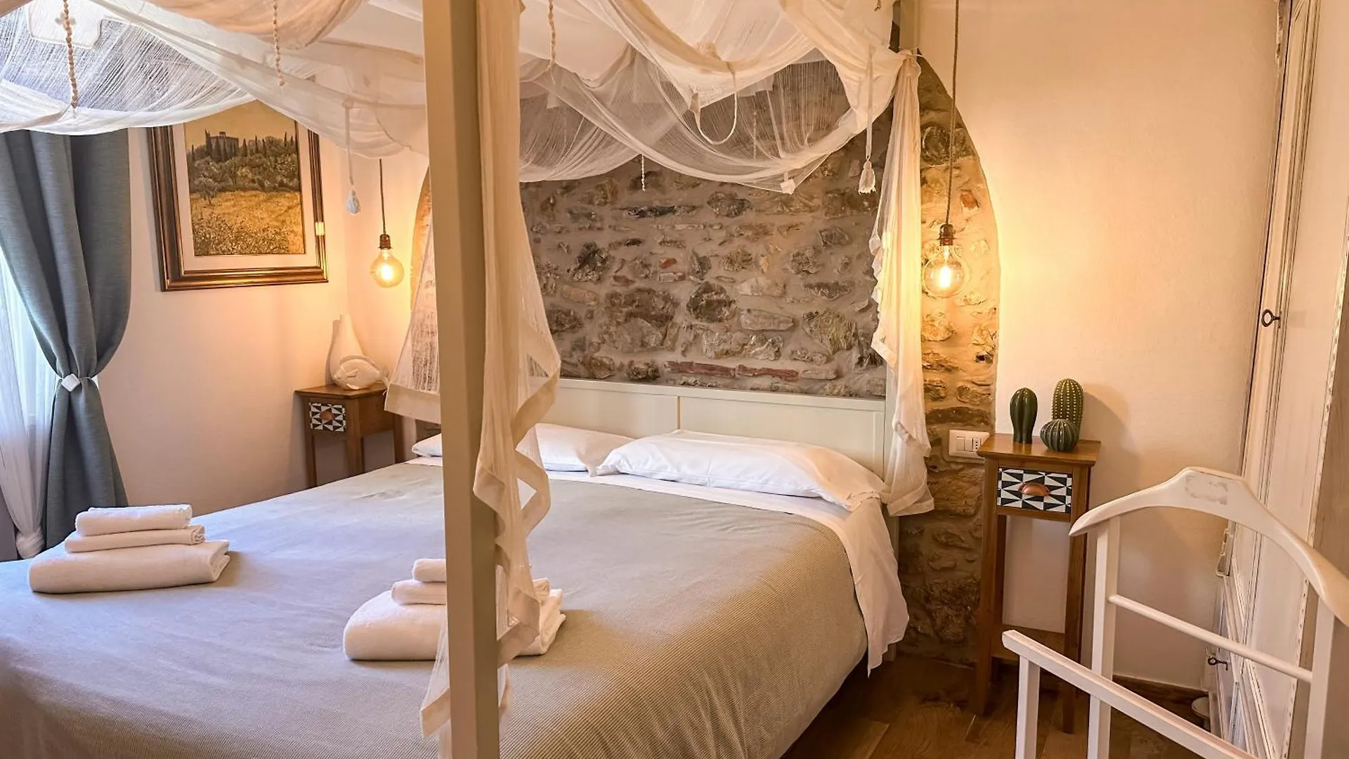 Bed and Breakfast Il giardino dei limoni Suvereto 0*,  Italia